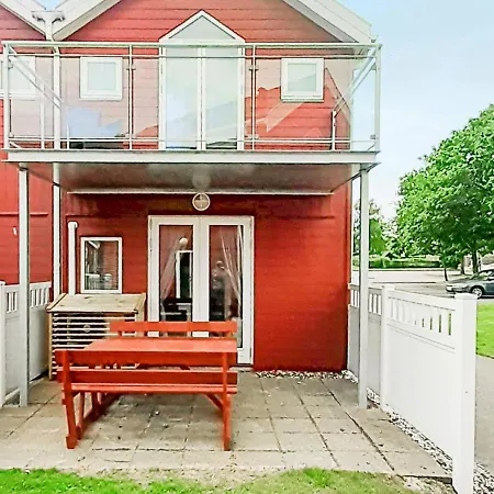 6 Person Holiday In *